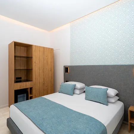 Domus Gualtieri 4* Сорренто