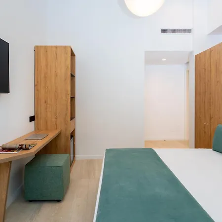 Domus Gualtieri 4*