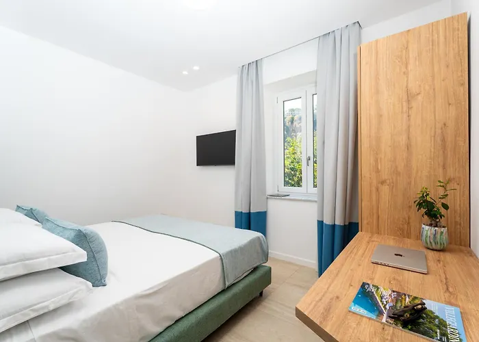 Domus Gualtieri Konukevi Sorrento