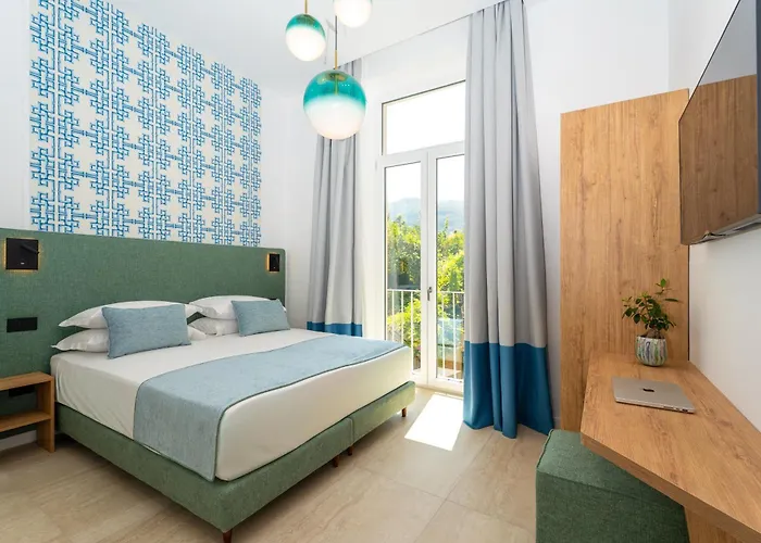 Konukevi Domus Gualtieri Sorrento